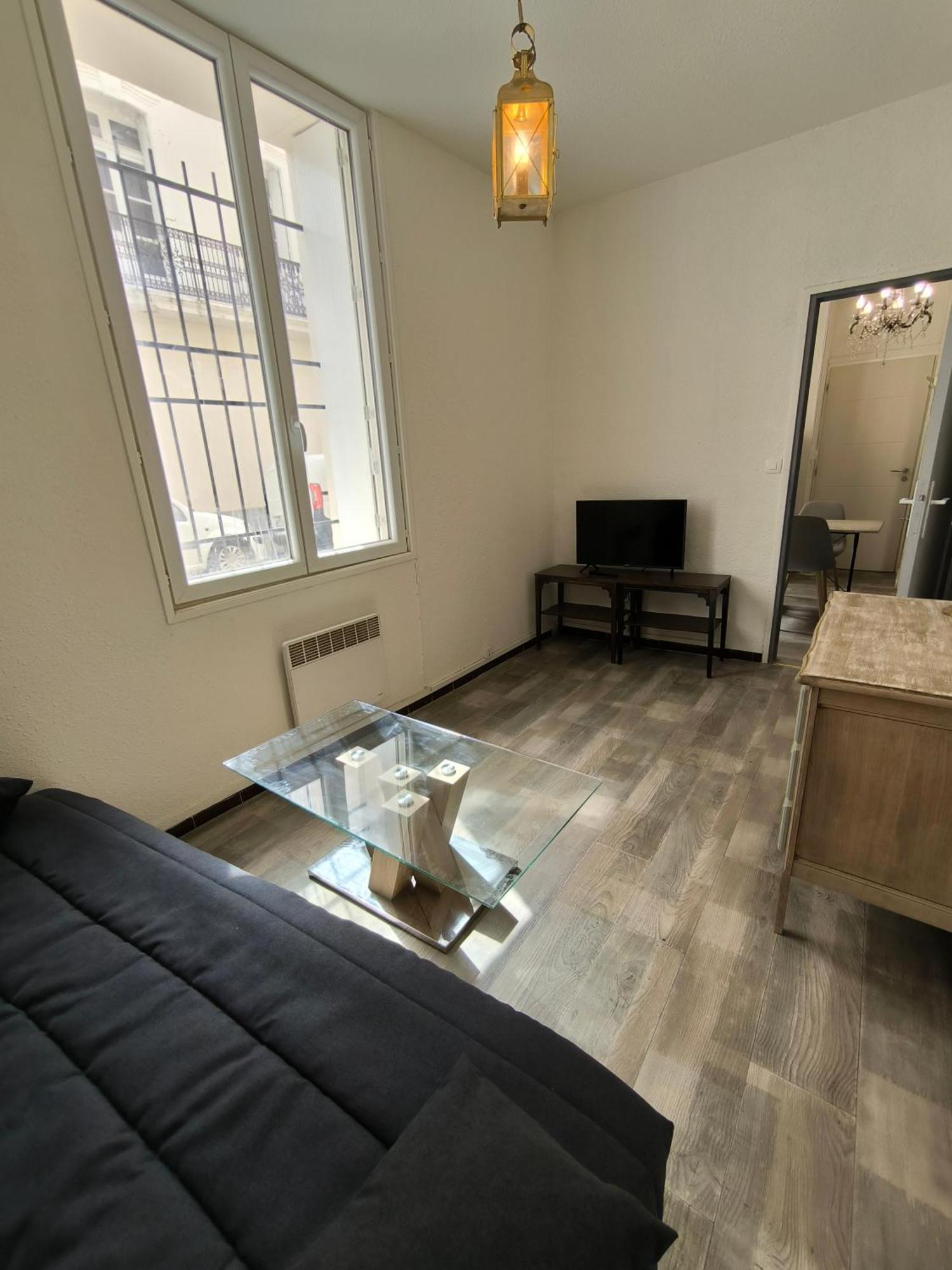 Appartement Chaleureux Dans Le Centre De Béziers Exterior foto
